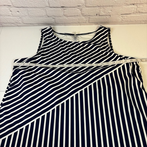 Lands’ End Navy and White Striped Swim Tankini Top - Picture 5 of 8